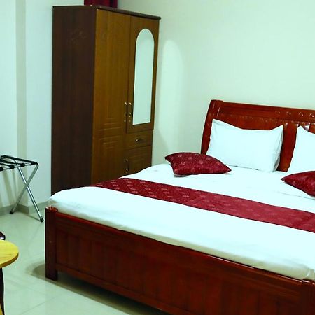 Bahla Hotel And Apartments Екстериор снимка