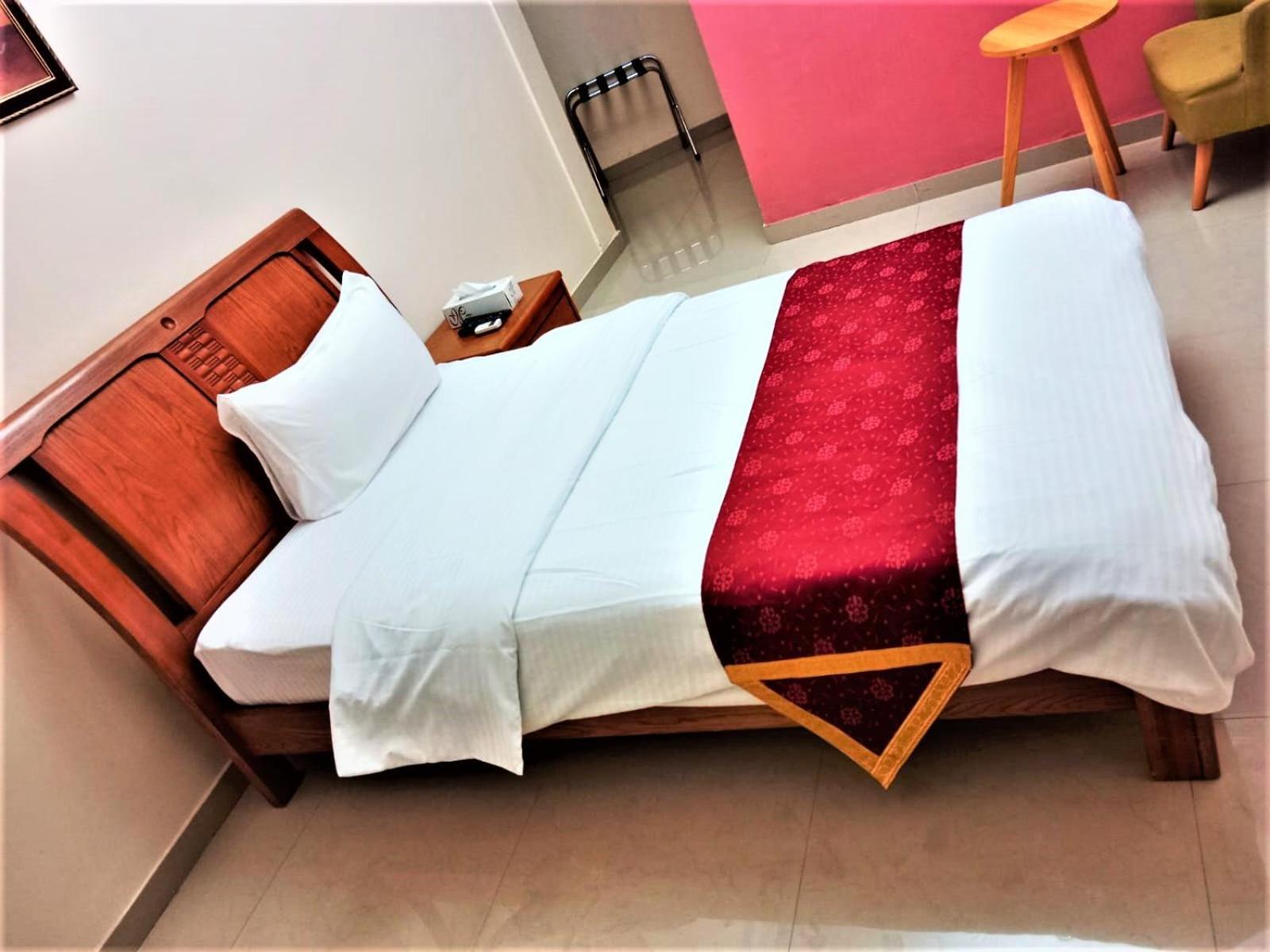 Bahla Hotel And Apartments Екстериор снимка