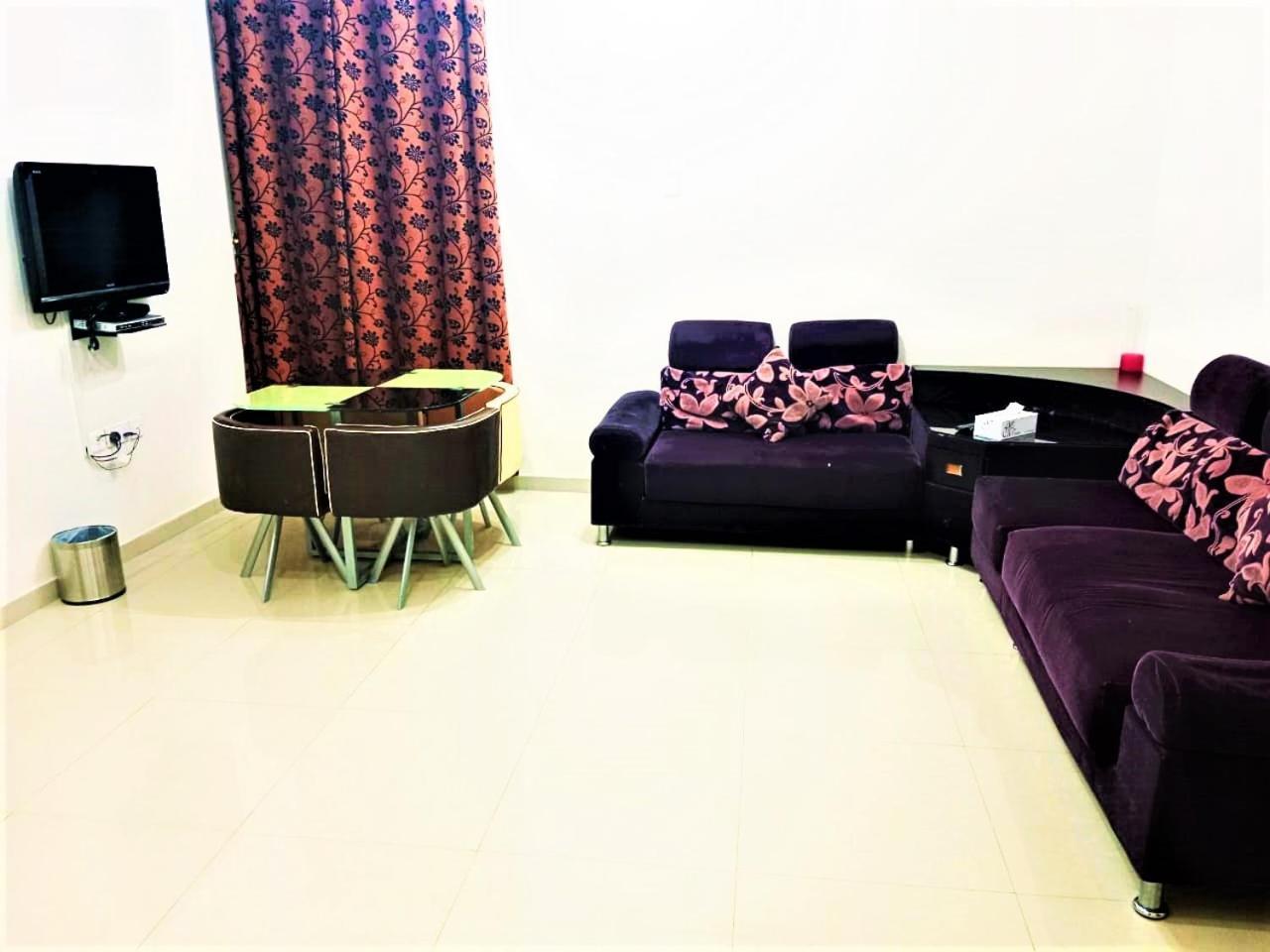 Bahla Hotel And Apartments Екстериор снимка