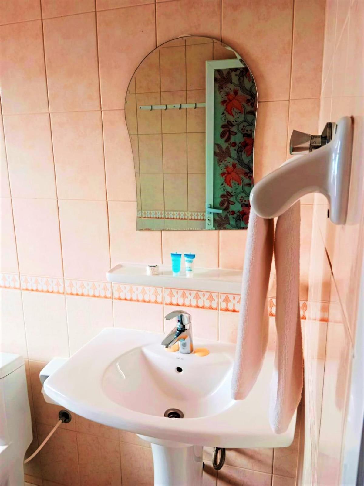 Bahla Hotel And Apartments Екстериор снимка