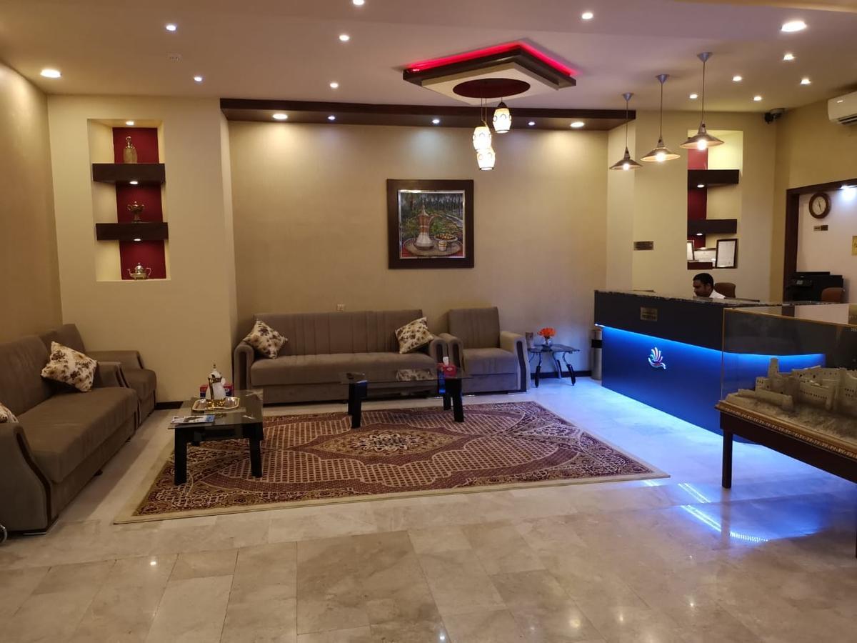 Bahla Hotel And Apartments Екстериор снимка