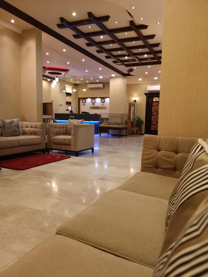 Bahla Hotel And Apartments Екстериор снимка